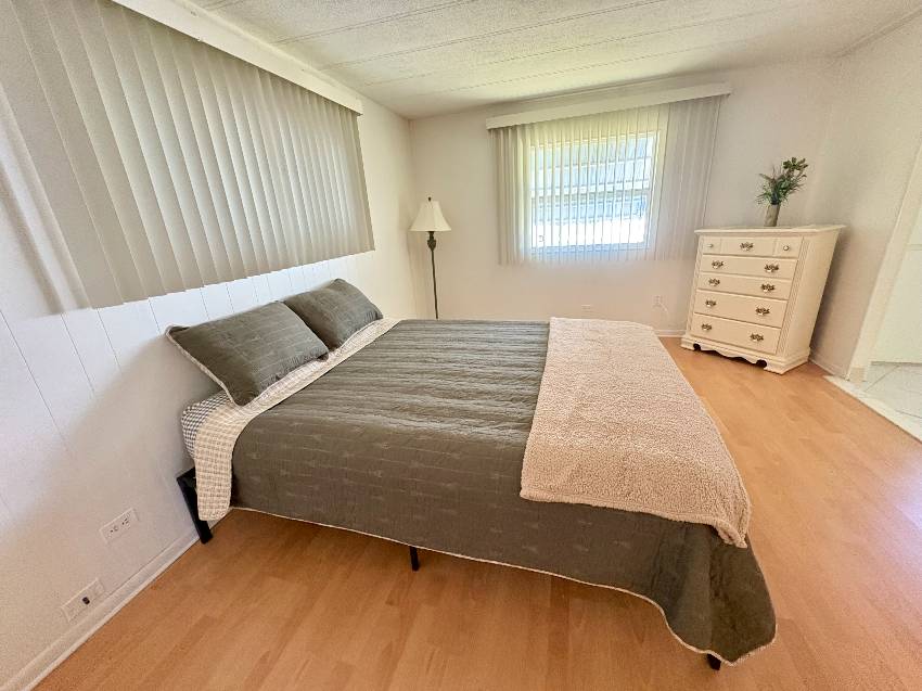 433 Bimini a Venice, FL Mobile or Manufactured Home for Sale